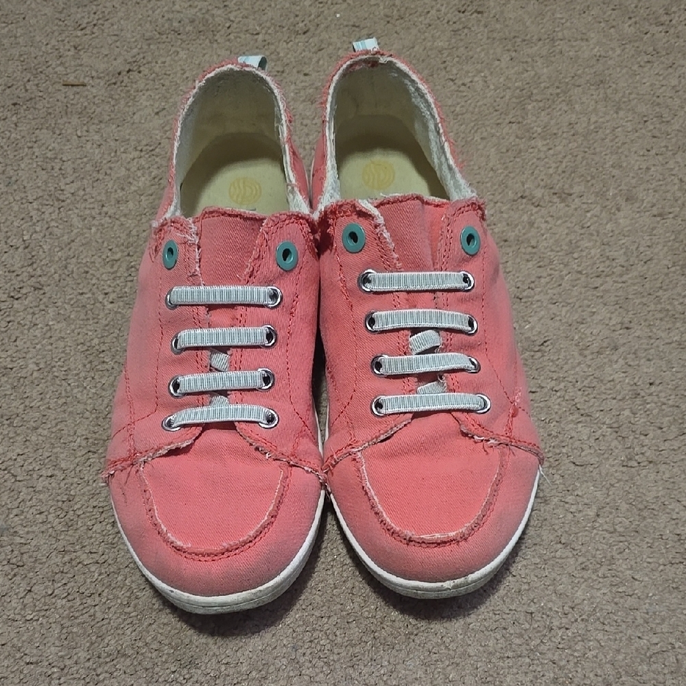 Vionic Slip On Sneakers